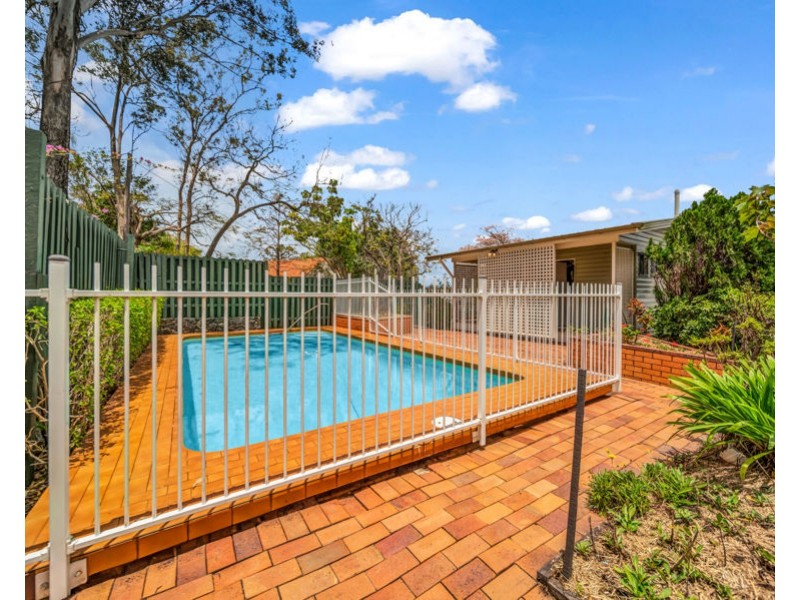 1055 Moggill Road, Kenmore QLD 4069