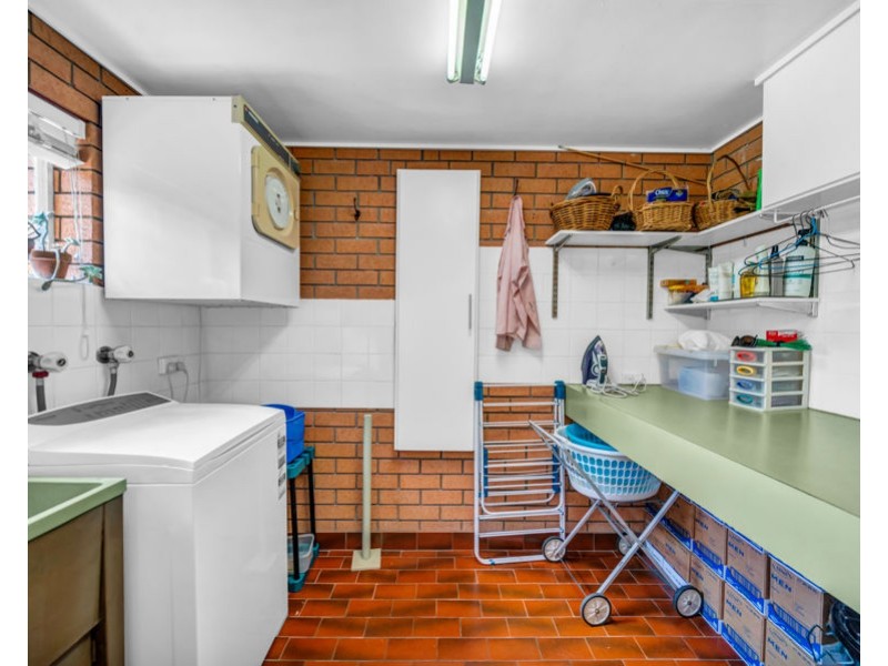 1055 Moggill Road, Kenmore QLD 4069