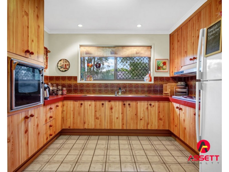34 Jean Road, Camira QLD 4300
