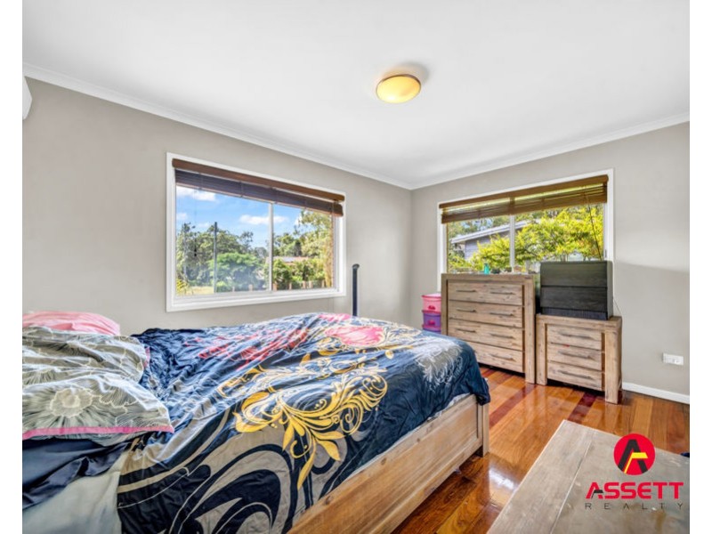 305 Old Logan Road, Camira QLD 4300