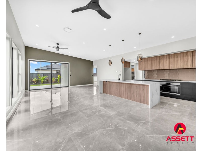 26 Tuscan Circuit, Greenbank QLD 4124