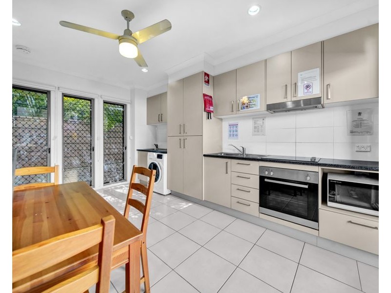 25 Monaco Street, Surfers Paradise QLD 4217