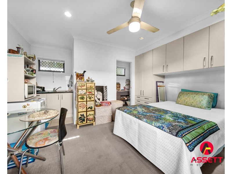 25 Monaco Street, Surfers Paradise QLD 4217