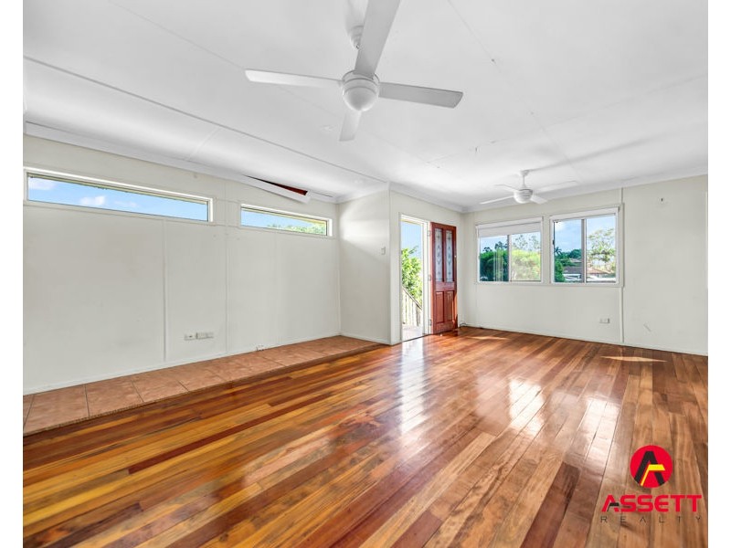8 LEWIS STREET, Redbank QLD 4301