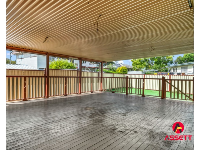 8 LEWIS STREET, Redbank QLD 4301
