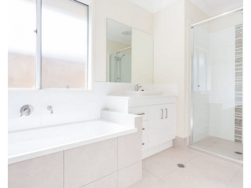 27 Affinity Way, South Ripley QLD 4306