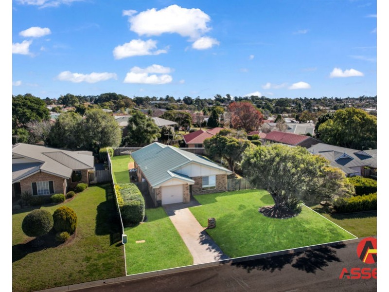 3 GERBERA COURT,, Middle Ridge QLD 4350