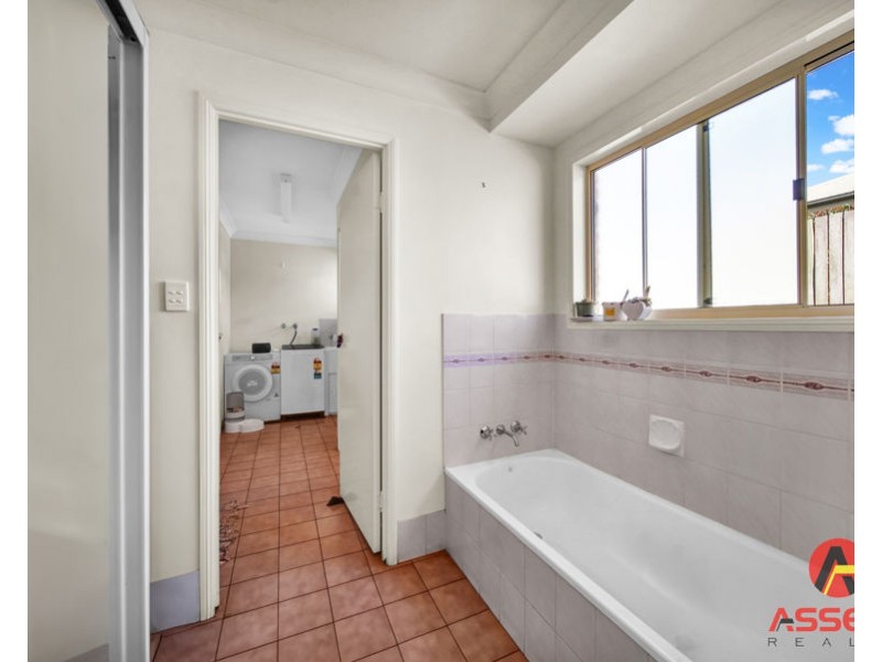 3 GERBERA COURT,, Middle Ridge QLD 4350