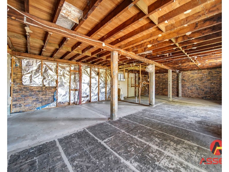 307 OLD LOGAN ROAD, Camira QLD 4300