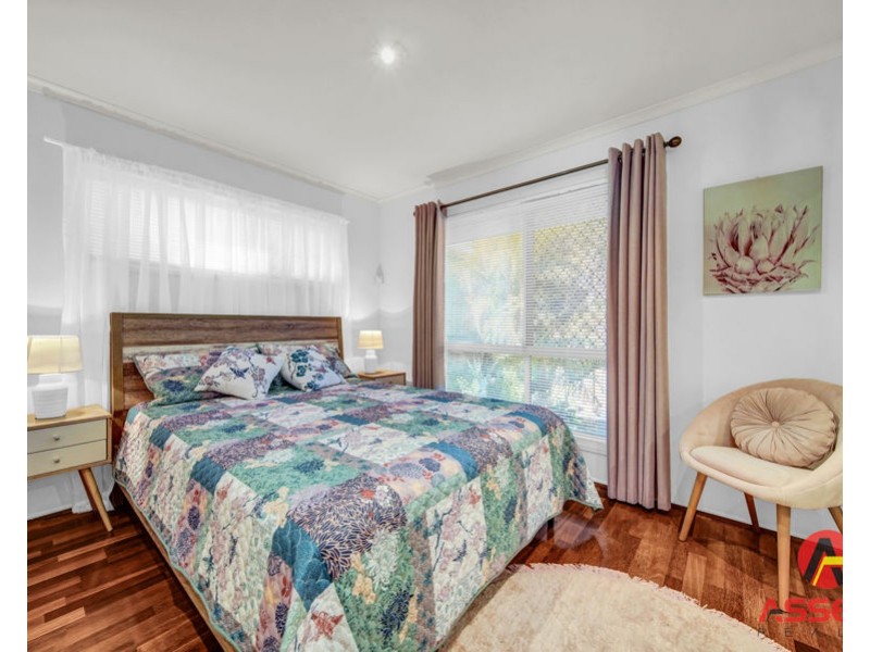 4/4 ROSEGUM PLACE, Redbank Plains QLD 4301