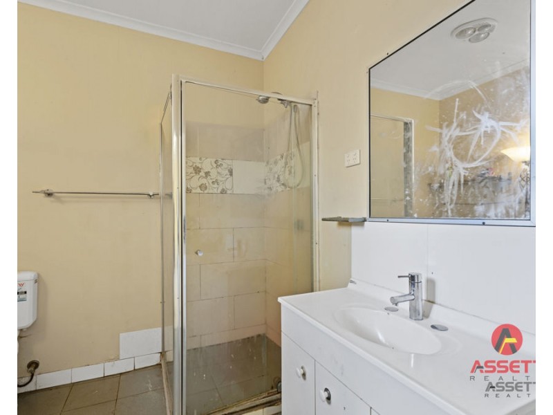 271 OLD LOGAN ROAD, Camira QLD 4300