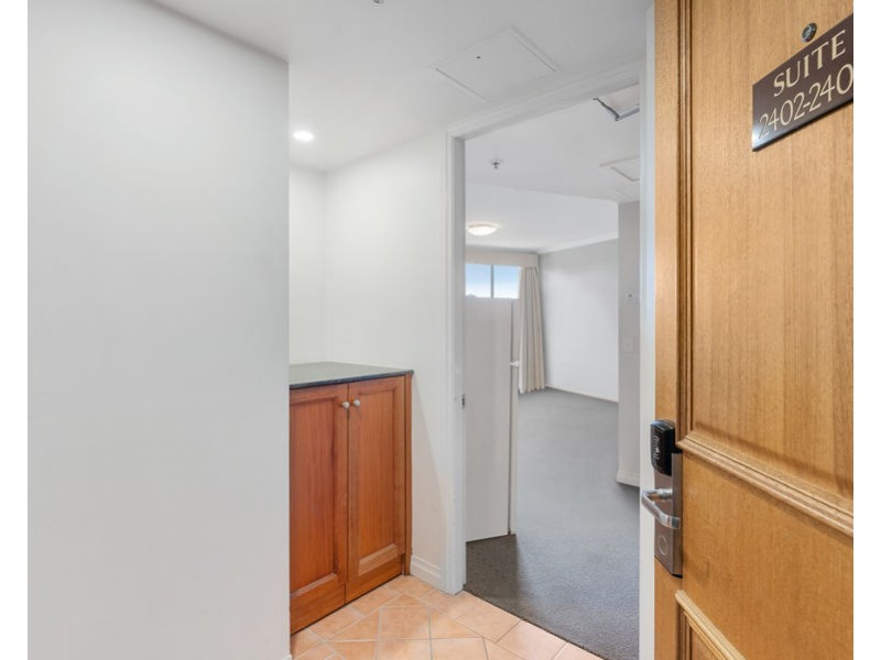 2402-2403/570 Queen Street, Brisbane City QLD 4000