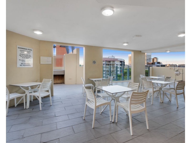 2402-2403/570 Queen Street, Brisbane City QLD 4000