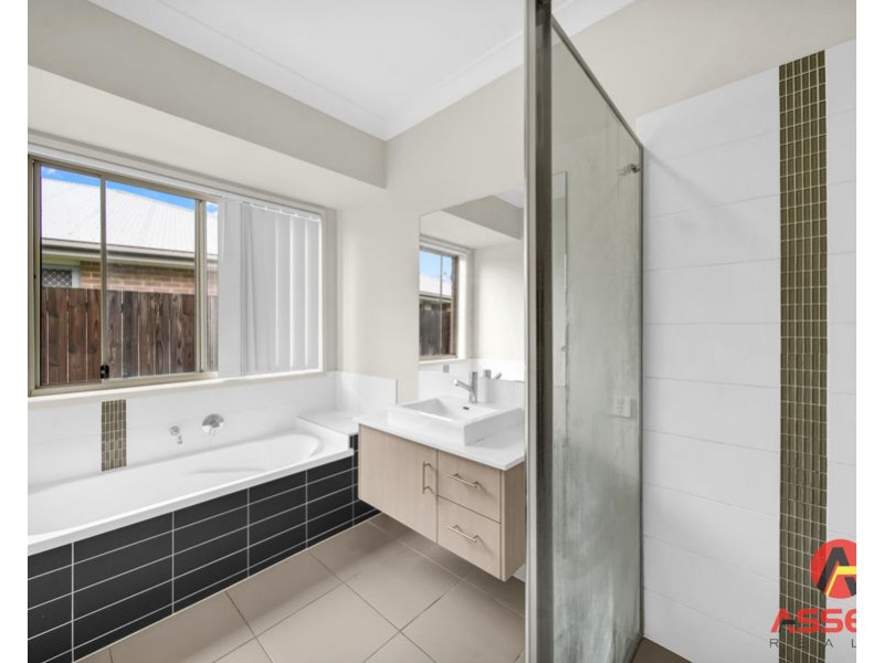 9 Carron Court, Brassall QLD 4305