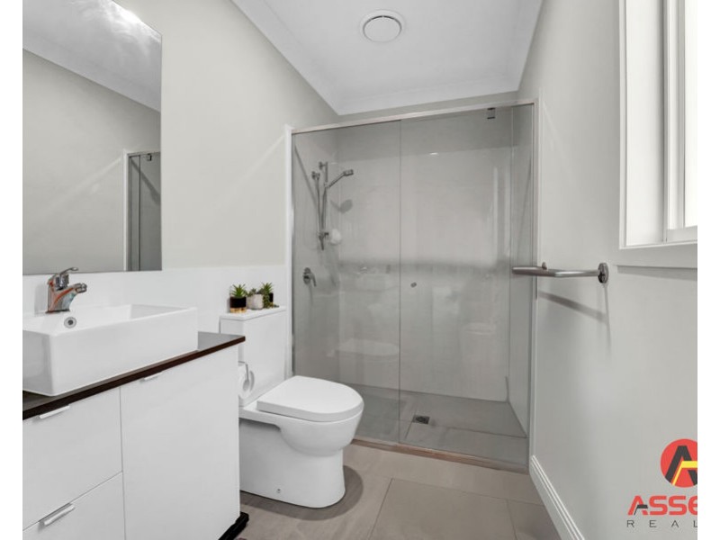 17 Amber court, Redbank Plains QLD 4301