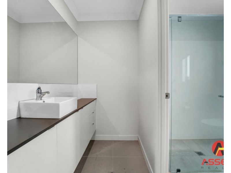 17 Amber court, Redbank Plains QLD 4301