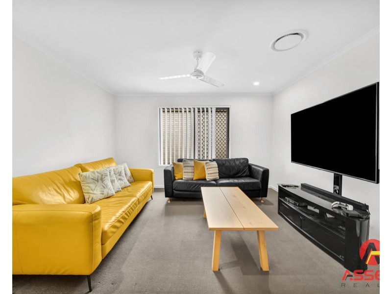 27 TRIGONA DRIVE, Ripley QLD 4306