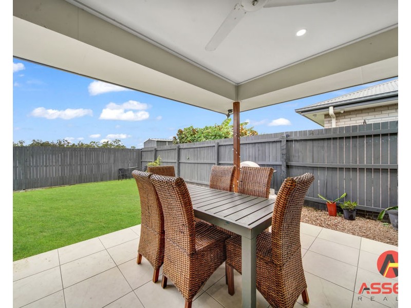 27 TRIGONA DRIVE, Ripley QLD 4306