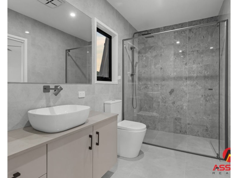 31 Bemina Crescent, Spring Mountain QLD 4124