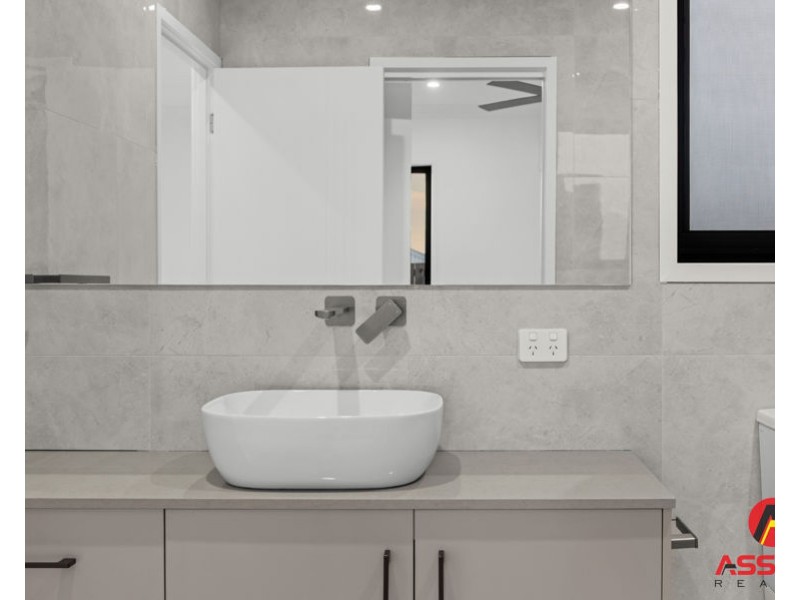 31 Bemina Crescent, Spring Mountain QLD 4124