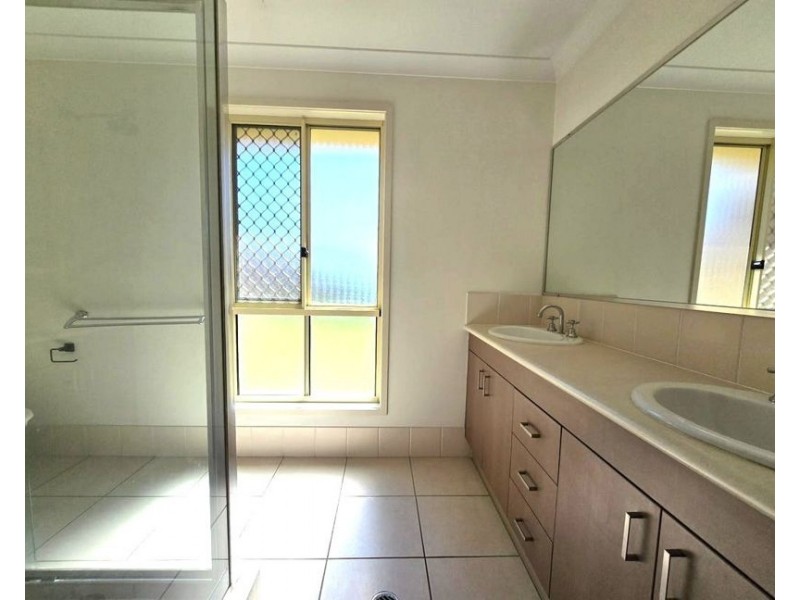 32 CHRISTINE CRESCENT, Redbank Plains QLD 4301