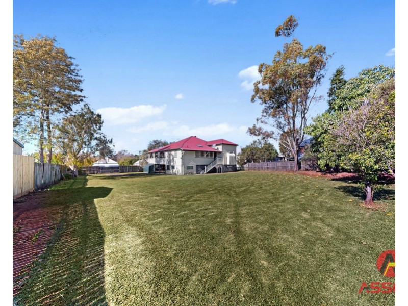22 Pelican Street, North Ipswich QLD 4305