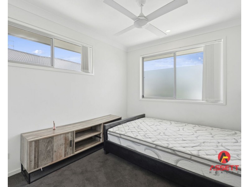 131 18 BRONZEWING STREET, Redbank Plains QLD 4301