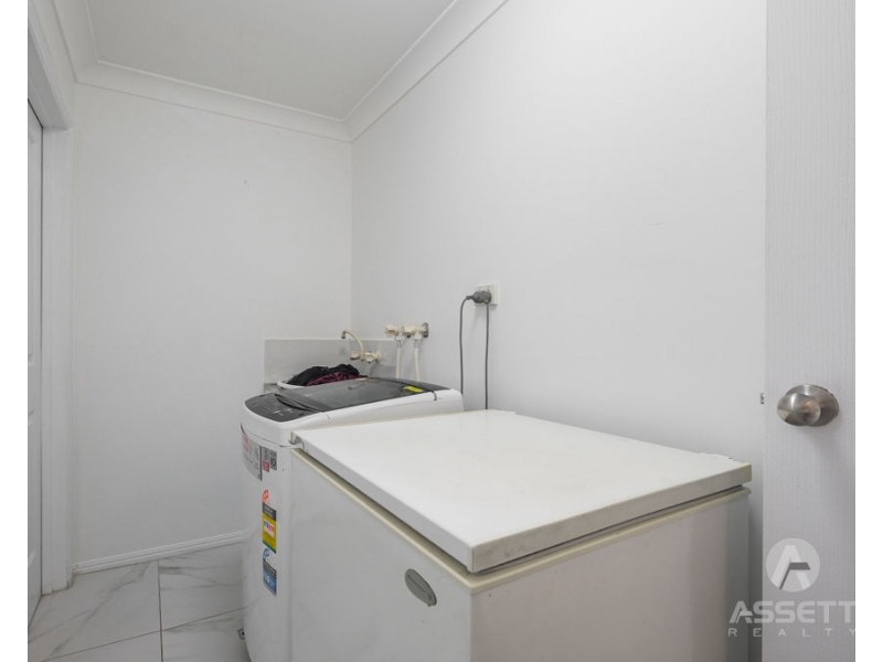 9/5 Spalding Crescent, Goodna QLD 4300