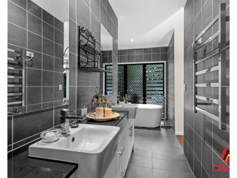 48-50 Carron Place, Jimboomba QLD 4280