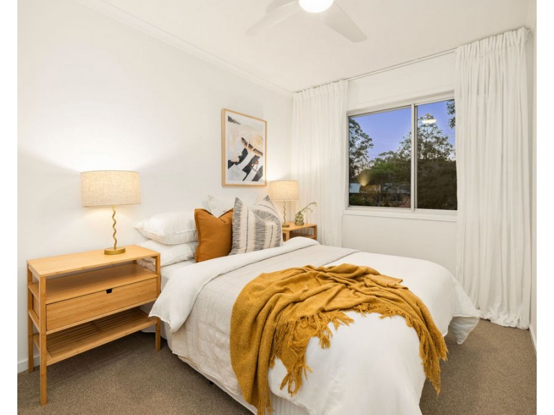 35 Sherwood Crescent, Bellbird Park QLD 4300
