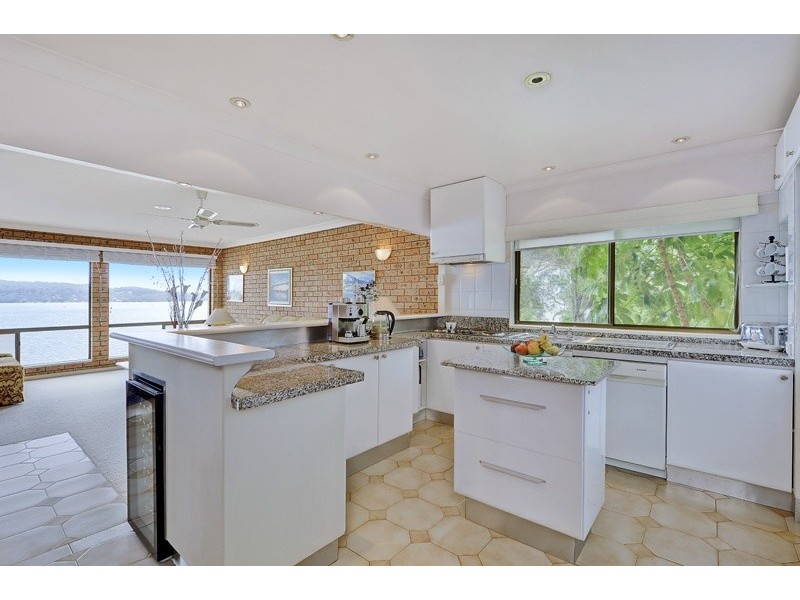 Point Clare NSW 2250