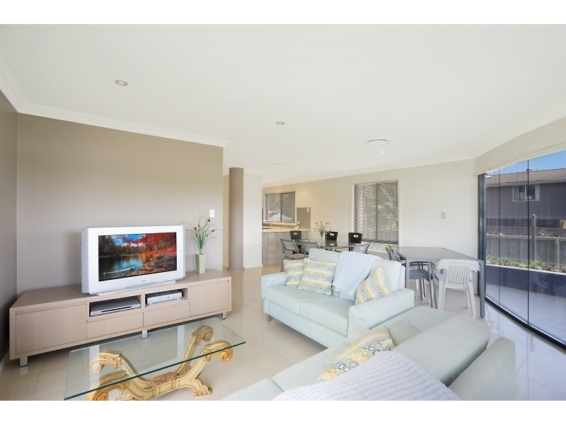 1/64 The Esplanade, Ettalong Beach NSW 2257