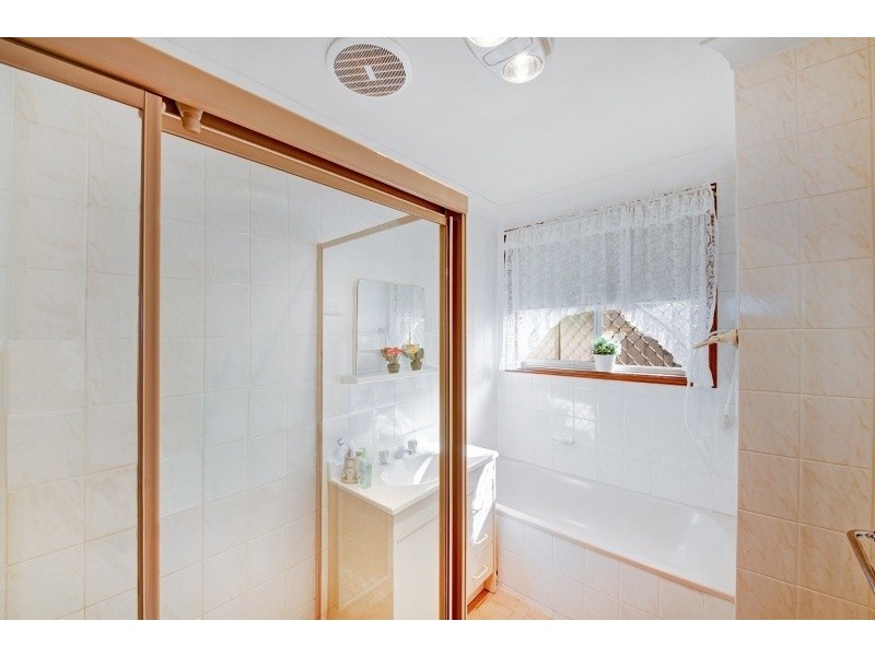 2/15 Poziers Avenue, Umina Beach NSW 2257