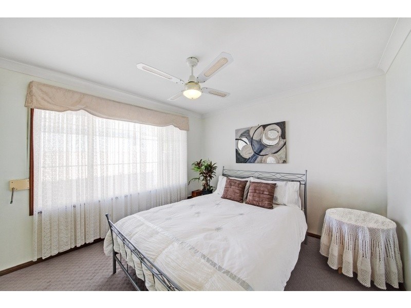 2/15 Poziers Avenue, Umina Beach NSW 2257