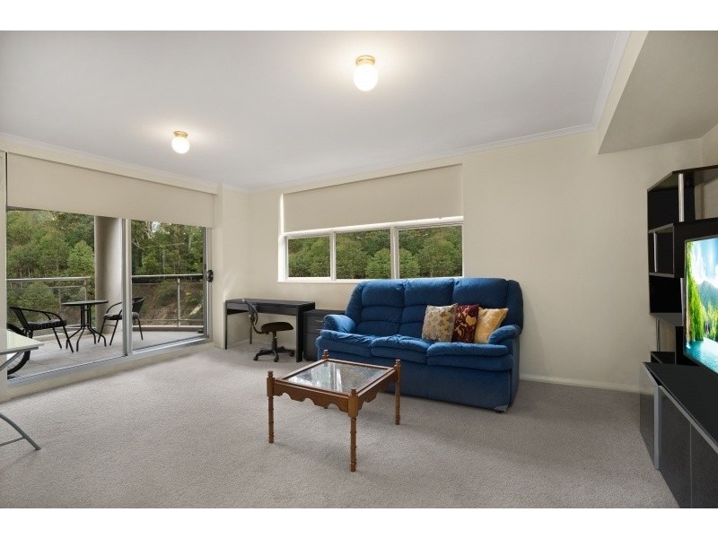 341/80 John Whiteway Drive, Gosford NSW 2250