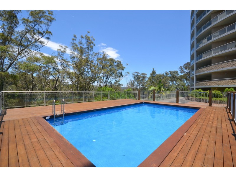 341/80 John Whiteway Drive, Gosford NSW 2250