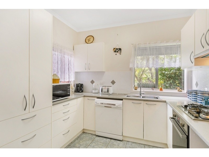 24 Hillcrest Road, Empire Bay NSW 2257