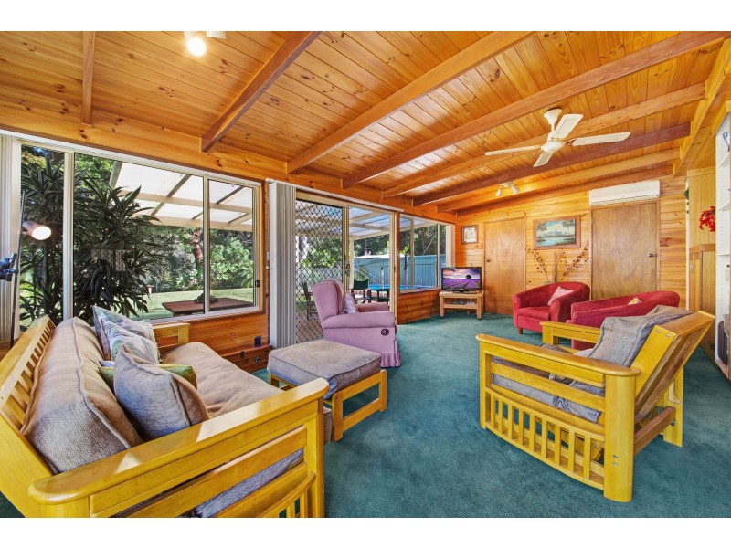 11 Wilks Avenue, Umina Beach NSW 2257