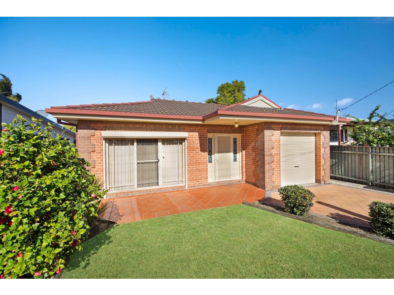 16 Pozieres Avenue, Umina Beach NSW 2257