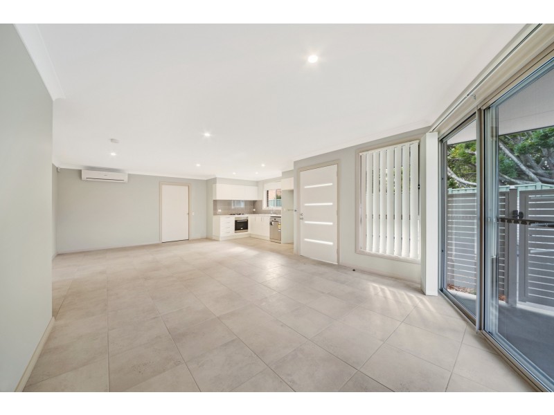 1/247 Blackwall Road, Woy Woy NSW 2256