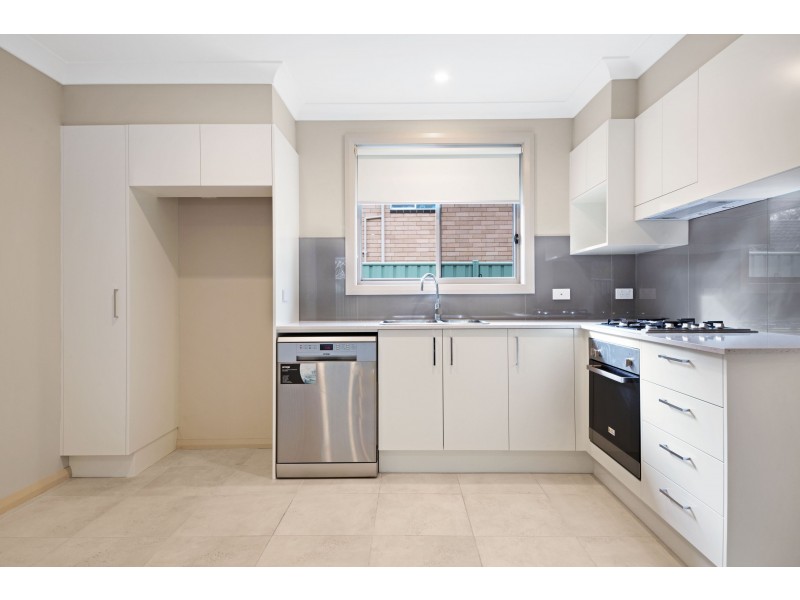 2/247 Blackwall Road, Woy Woy NSW 2256