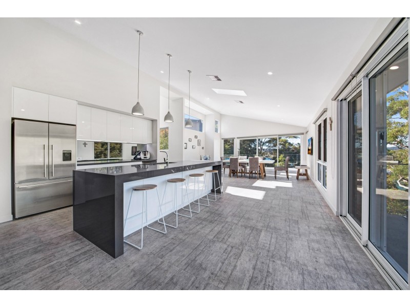 37 Gabagong Road, Horsfield Bay NSW 2256