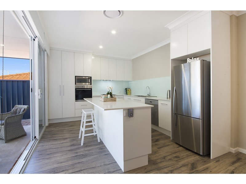 2/26 Hood Street, Ettalong Beach NSW 2257