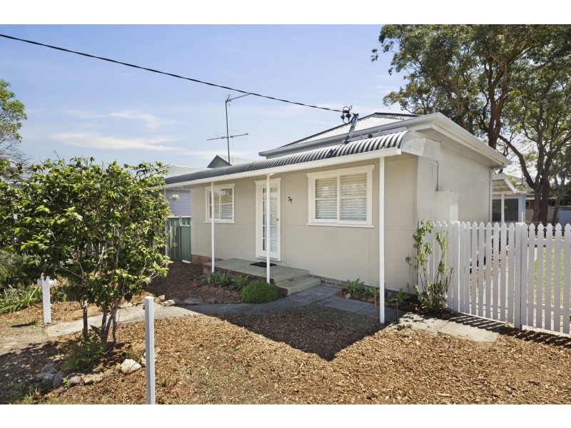 37 Alexandra Street, Umina Beach NSW 2257