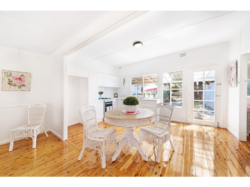 37 Alexandra Street, Umina Beach NSW 2257