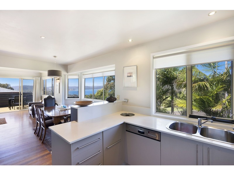 11 Onthonna Terrace, Umina Beach NSW 2257