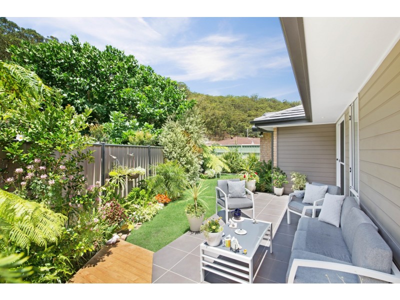 4/27 Memorial Avenue, Blackwall NSW 2256