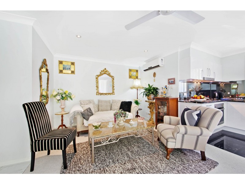 4/27 Memorial Avenue, Blackwall NSW 2256