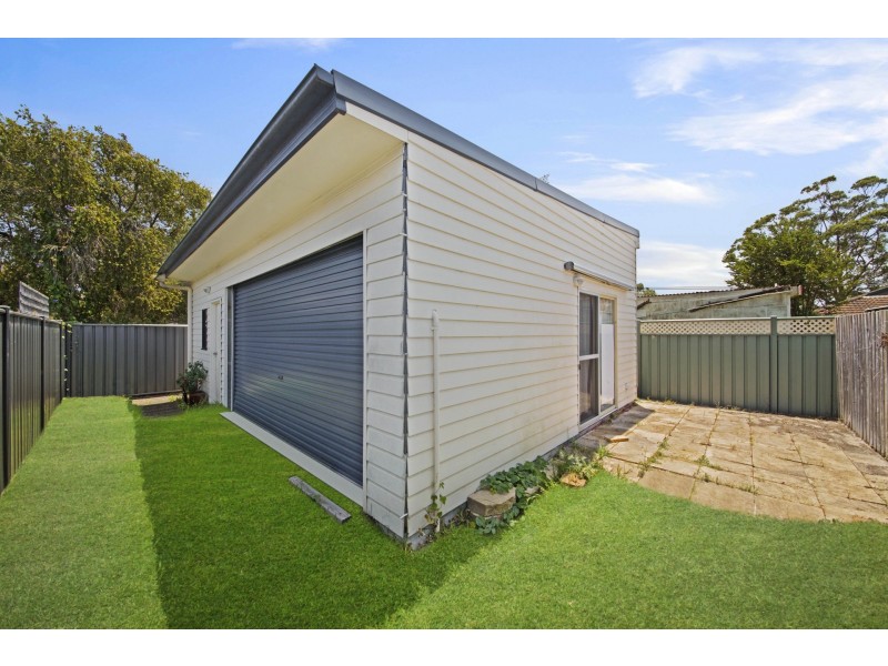 30 Boronia Avenue, Woy Woy NSW 2256