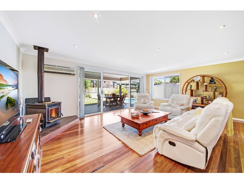 31 Connex Road, Umina Beach NSW 2257